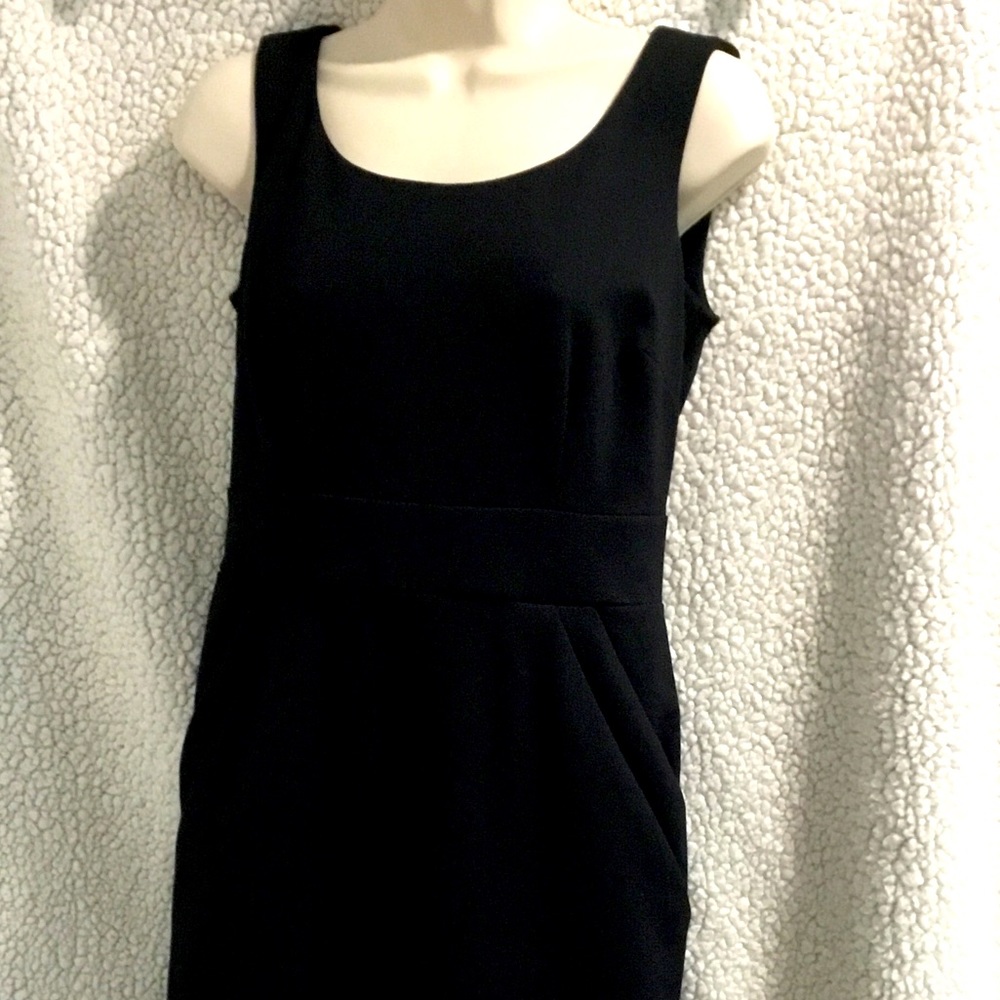 Black Dress - Picture 9 of 16